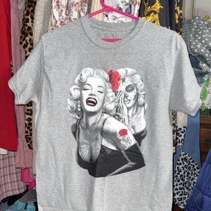 Gray Graphic Short Sleeve Tee